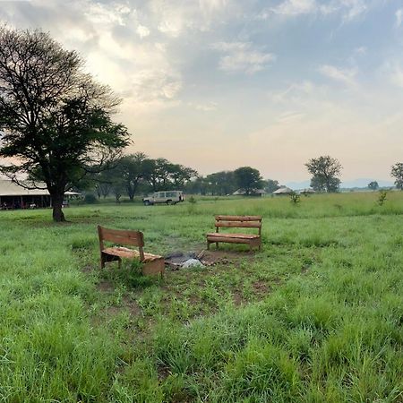 Zawadi Camp Hotel Serengeti Exterior photo