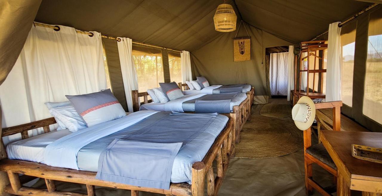 Zawadi Camp Hotel Serengeti Exterior photo