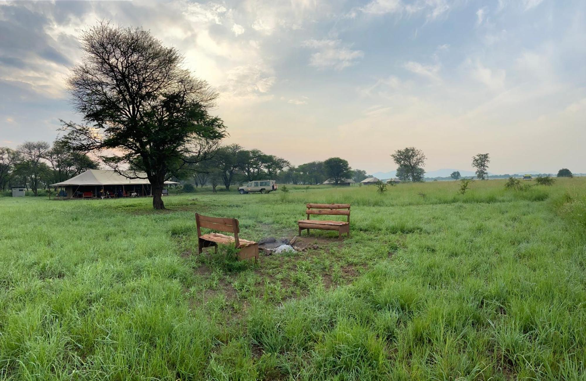Zawadi Camp Hotel Serengeti Exterior photo