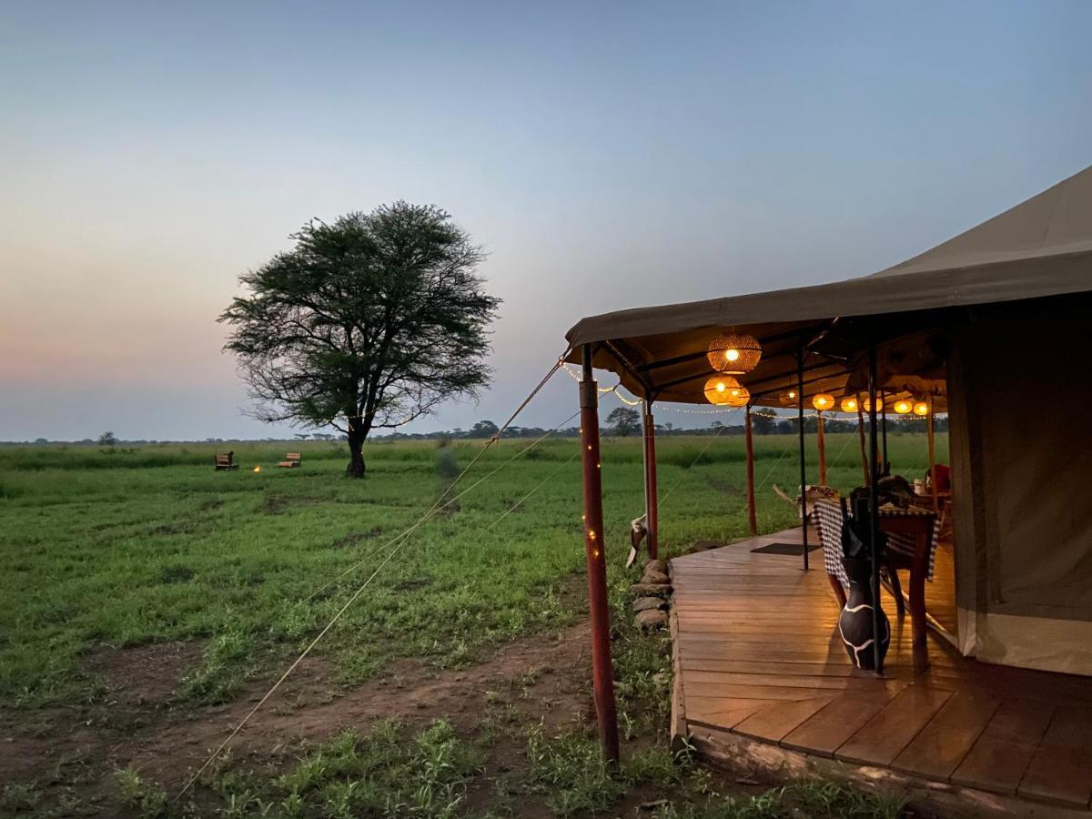 Zawadi Camp Hotel Serengeti Exterior photo
